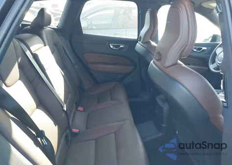 2021 Volvo Xc60 Recharge Plug-In Hybrid T8 Inscription Expression from USA, damaged, VIN YV4BR0DK8M1768946